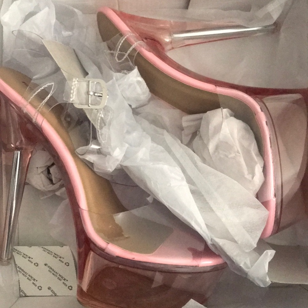 Platform heels - Picture 2 of 4